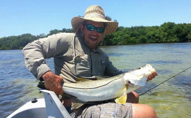 capt chad w snook.jpg (70.24 KiB) Viewed 13607 times capt chad w snook.jpg