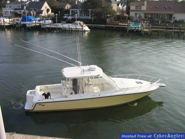 SeaVee_34_with_express_curtians