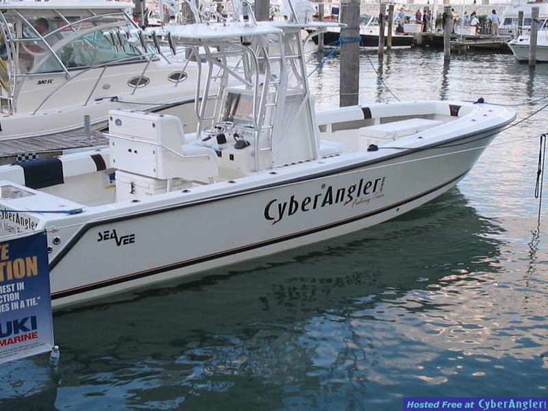 CyberAngler's 31' SeaVee