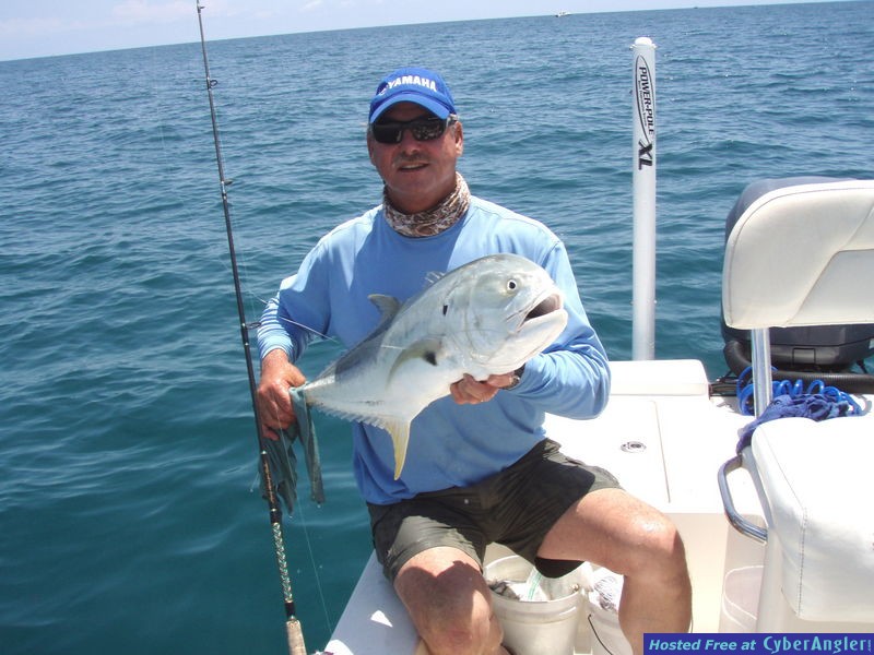 Capt_Alan_n_17_Pound_Jack_Crevalle