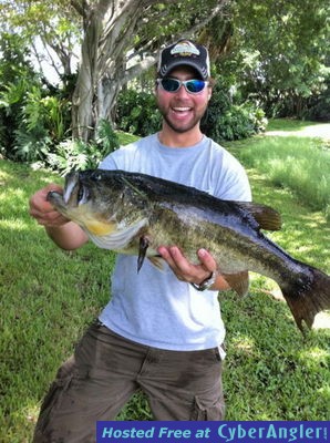 Zach_s_big_largemouth_bass