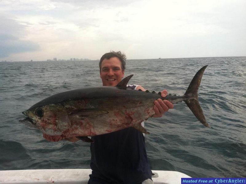 Big Tuna caught sportfishing with Fishing Headquarters