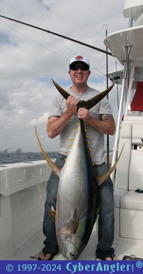 105 LB YELLOWFIN TUNA IN MIAMI