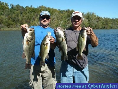 Lay lake mid March bass with Reeds Guide Service Website www.fishingalabama