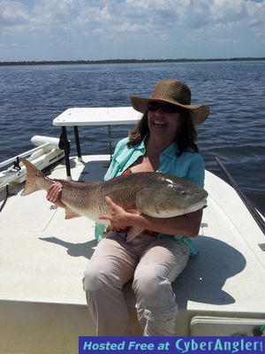 Lisa Liu with a slob caught with Capt. Joe Porcelli