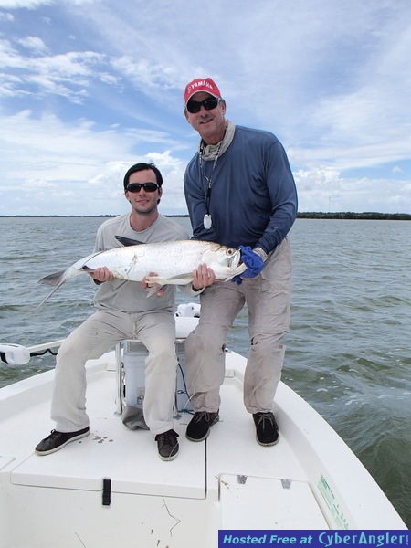 Dan_n_tarpon_n_Capt_Alan