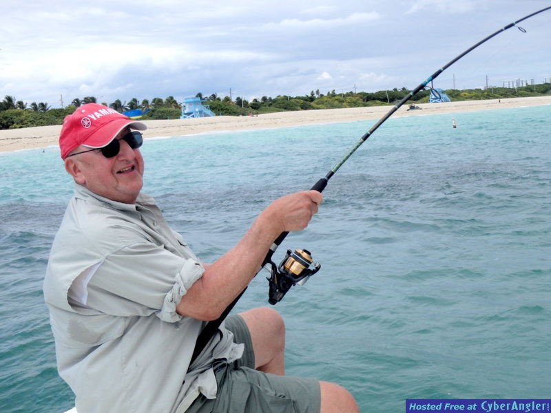 Arnie_n_tarpon_n_mullet_school