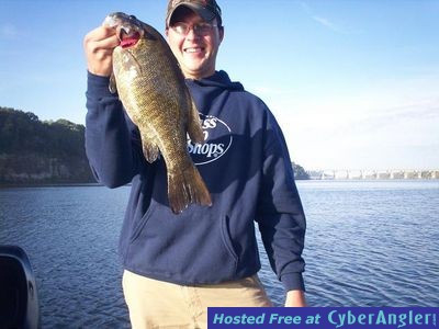 Alabama's Pickwick Lake, Six Pound Smallmouth Bass!