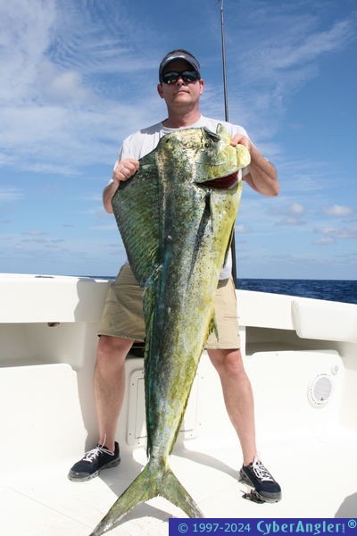 IMG_3076_Bull_Mahi_42_pounds