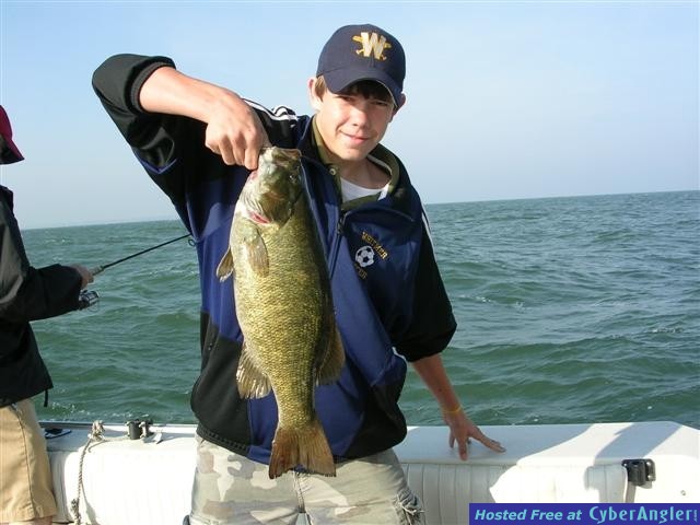 Lake Erie smallmouth bass fishing