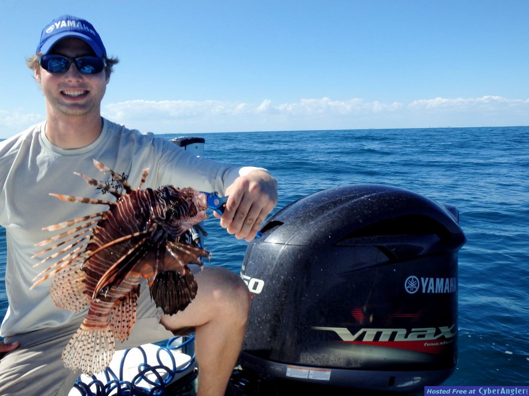 Zach_n_lionfish_2