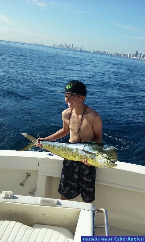 Fishing charters Ft. Lauderdale Kid fishing