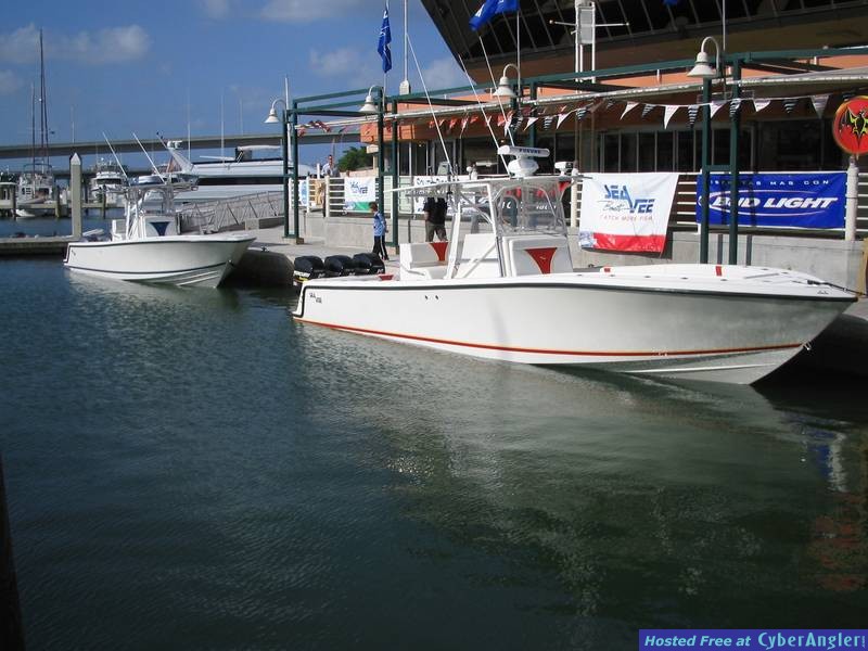 SEA VEE 340  & 31 AT DOC.