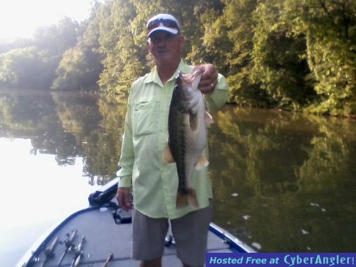Fish Shallow or Deep  for bass in August