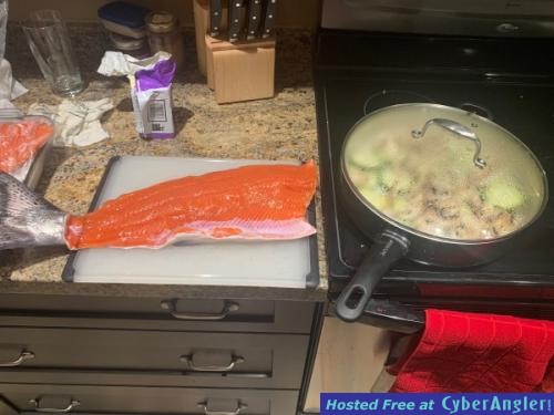 Cooking_salmon_600